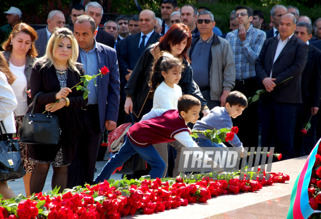 Azerbaijan’s public marks 92nd anniversary of birth of national leader Heydar Aliyev. Baku, Azerbaijan, May 10, 2015

