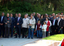 Azerbaijan’s public marks 92nd anniversary of birth of national leader Heydar Aliyev. Baku, Azerbaijan, May 10, 2015