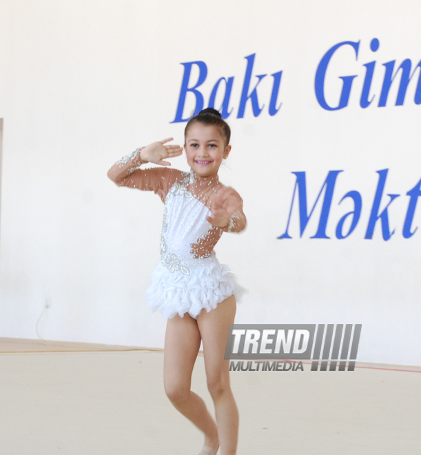 Bakı Gimnastika Məktəbində bədii gimnastika üzrə festival yarışları. Azərbaycan, 19 may 2015