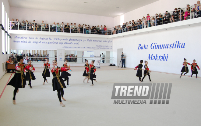 Bakı Gimnastika Məktəbində bədii gimnastika üzrə festival yarışları. Azərbaycan, 19 may 2015