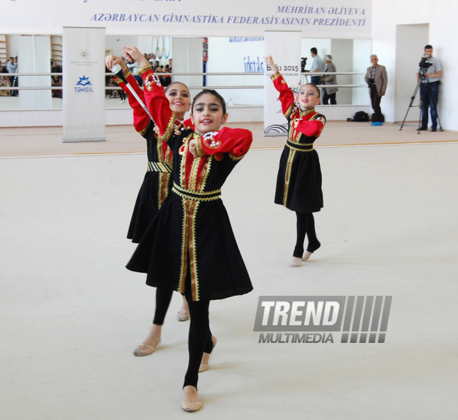 Bakı Gimnastika Məktəbində bədii gimnastika üzrə festival yarışları. Azərbaycan, 19 may 2015