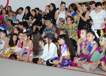 Bakı Gimnastika Məktəbində bədii gimnastika üzrə festival yarışları. Azərbaycan, 19 may 2015