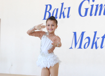 Bakı Gimnastika Məktəbində bədii gimnastika üzrə festival yarışları. Azərbaycan, 19 may 2015