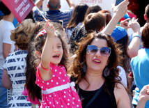 Birinci Avropa Oyunları məşəli İçərişəhər estafetində. Bakı, Azərbaycan, 09 iyun 2015