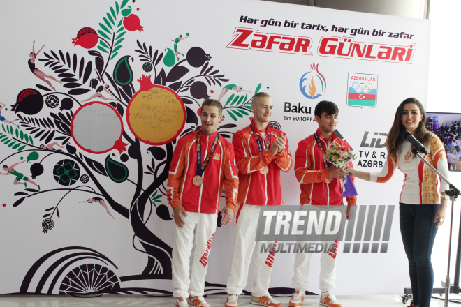 MOK-da medal qazanan azərbaycanlı idmançılar mükafatlandırılıb. Bakı, Azərbaycan, 16 iyun 2015