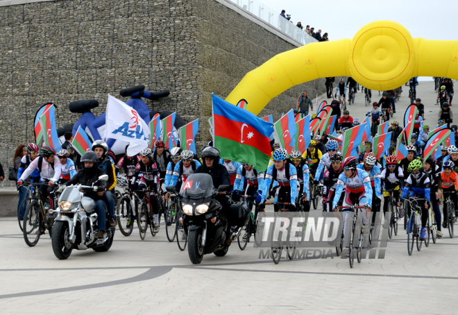 Baku hosts cycling race under “Our Flag – Source of Our Proud!” motto. Azerbaijan, Nov.02, 2015 