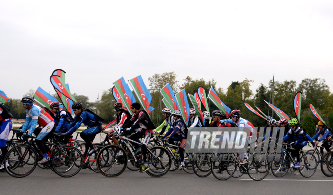 Baku hosts cycling race under “Our Flag – Source of Our Proud!” motto. Azerbaijan, Nov.02, 2015 