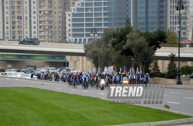 Baku hosts cycling race under “Our Flag – Source of Our Proud!” motto. Azerbaijan, Nov.02, 2015 