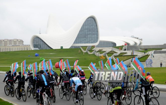 Baku hosts cycling race under “Our Flag – Source of Our Proud!” motto. Azerbaijan, Nov.02, 2015 