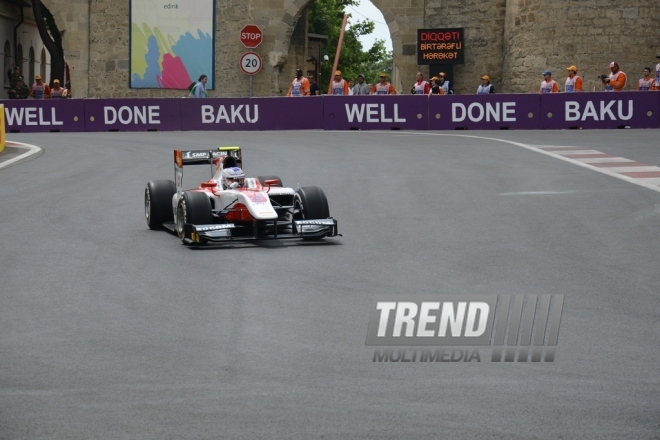 GP2 avtomobil yarışlarının praktiki sessiyası. Azərbaycan, Bakı, 17 iyun 2016