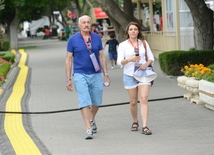 Bakı sakinləri və qonaqların "Formula 1" sevinci. Azərbaycan, Bakı, 17 iyun 2016