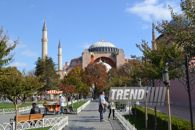 İstanbulda payız gəzintisi. Azərbaycan, Bakı, 12 oktyabr 2016