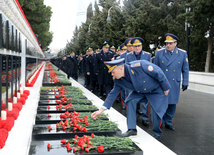 Azerbaijanis honor January 20 tragedy victims