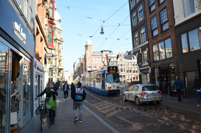 Amsterdamda bir gün. Hollandiya, 13 aprel, 2017