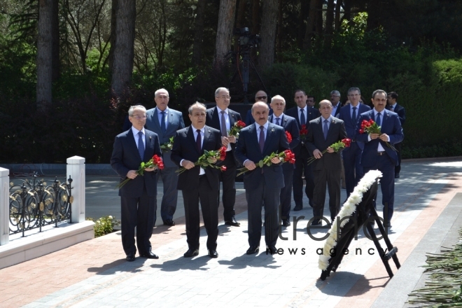 Azerbaijanis mark 94th birthday anniversary of National Leader Heydar Aliyev. Baku, may 10, 2017