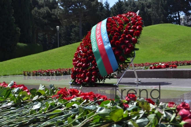 Azerbaijanis mark 94th birthday anniversary of National Leader Heydar Aliyev. Baku, may 10, 2017