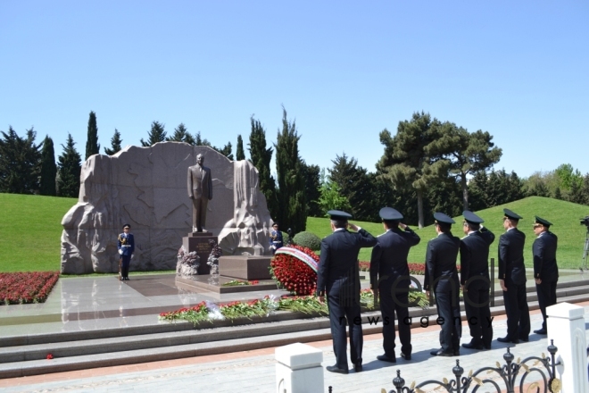 Azerbaijanis mark 94th birthday anniversary of National Leader Heydar Aliyev. Baku, may 10, 2017