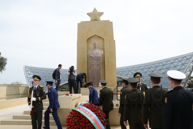 Azərbaycan ictimaiyyəti faşizm üzərində Qələbənin 72-ci ildönümünü qeyd edir. Bakı, 9 may 2017