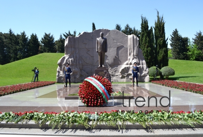 Azerbaijanis mark 94th birthday anniversary of National Leader Heydar Aliyev. Baku, may 10, 2017