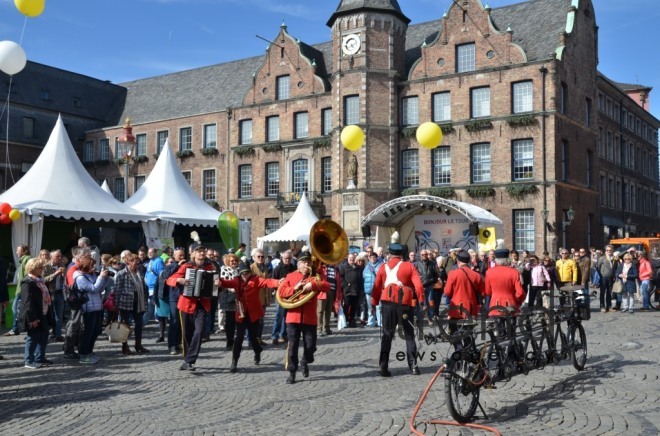 Düsseldorfda bir gün. Almaniya, 27 may, 2017