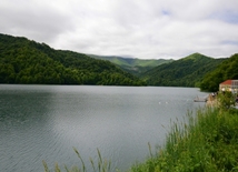  Озеро Гейгел - жемчужина Гейгельского национального парка.