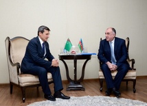 Azerbaijani, Turkmen FMs mulling co-op prospects. 