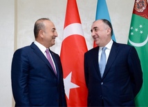 Azerbaijani, Turkmen, Turkish FMs mull preparation for summit of presidents