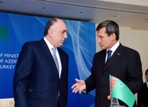 Azerbaijani, Turkmen, Turkish FMs mull preparation for summit of presidents