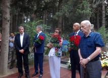 Legendary singer and composer Muslim Magomayev was commemorated in the Alley of Honor in Baku