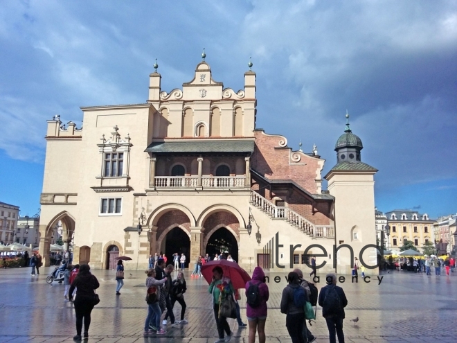 Krakovun qəlbində - Bazar meydanı (Rynek Glowny). Polşa, Krakov, 14 sentyabr 2017