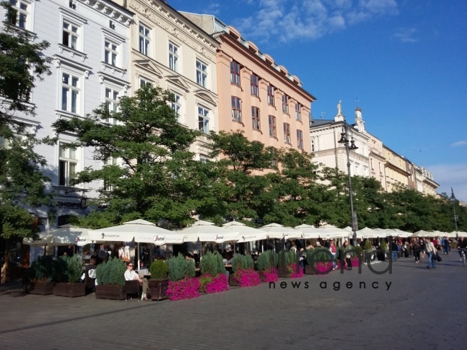 Krakovun qəlbində - Bazar meydanı (Rynek Glowny). Polşa, Krakov, 14 sentyabr 2017