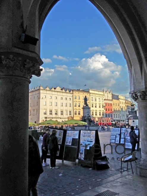 Krakovun qəlbində - Bazar meydanı (Rynek Glowny). Polşa, Krakov, 14 sentyabr 2017