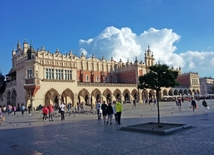 Market square (Rynek Glowny) in heart of Krakow 