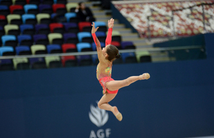 Bakıda gimnastikanın üç növü üzrə yarışlar keçirilir. Azərbaycan, Bakı, 8 dekabr, 2017