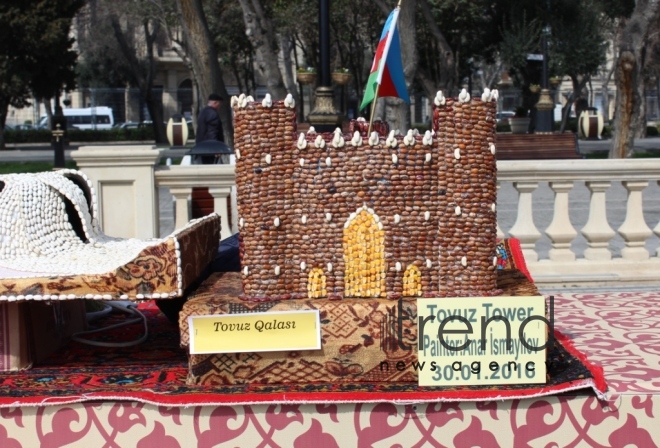 Жители и гости Баку отмечают праздник Новруз. Азербайджан, Баку, 19 марта, 2018
