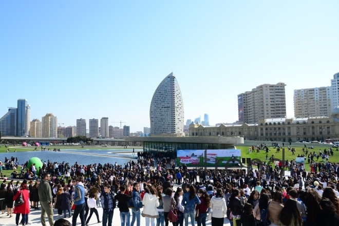 Reading day held at Heydar Aliyev Center’s park. Azerbaijan, Baku, april 26 , 2018
