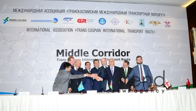 Участники Транскаспийского международного маршрута утвердили в Баку новые тарифы. Азербайджан, Баку, 8 мая  2018
