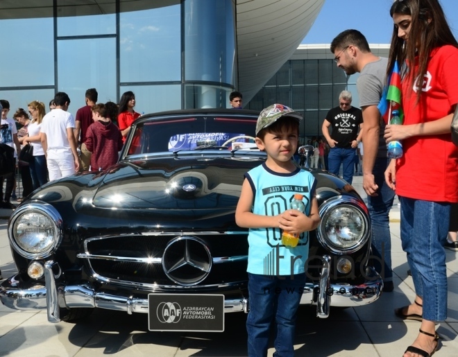 At a parade of classic cars in Baku. Azerbaijan, Baku, august 26, 2018