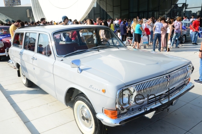 At a parade of classic cars in Baku. Azerbaijan, Baku, august 26, 2018