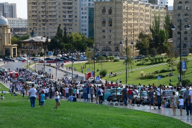 At a parade of classic cars in Baku. Azerbaijan, Baku, august 26, 2018