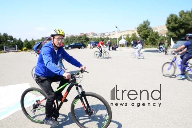 Baku holds bike ride under the motto Less cars, more life. Azerbaijan Baku 7 April 2019