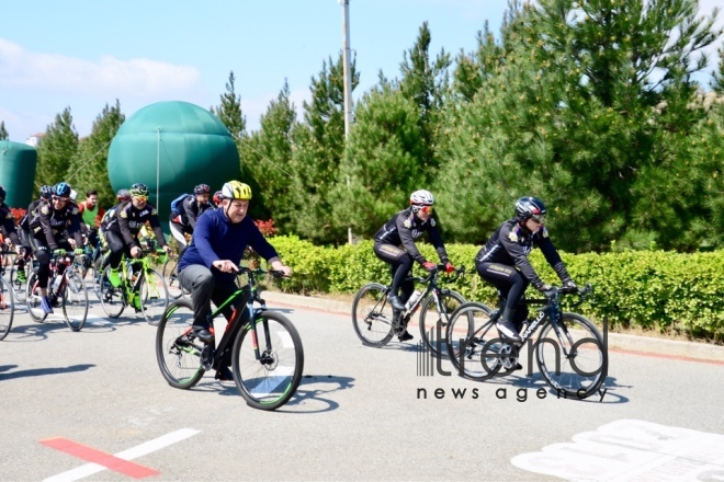 Baku holds bike ride under the motto Less cars, more life. Azerbaijan Baku 7 April 2019