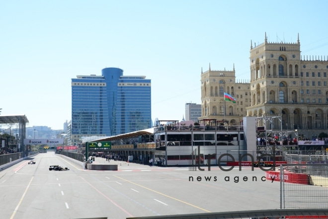 Bakıda Formula 1 Azərbaycan Qran Prisinin təntənəli açılış mərasimi və pilotların paradı keçirilib.Azərbaycan Bakı 28 aprel 2019