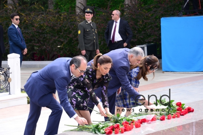 Azerbaijanis mark 96th birthday anniversary of National Leader Heydar Aliyev . Azerbaijan, Baku, may. 10.  2019
