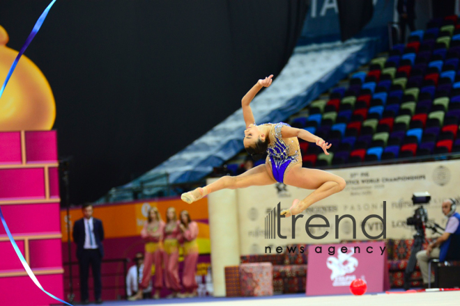 Bədii gimnastika üzrə 37- ci dünya çempionatının çoxnövçülük üzrə finalı start götürüb. Azərbaycan, Bakı, 20 sentyabr 2019