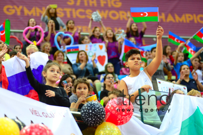 Bakıda bədii gimnastika üzrə dünya çempionatının 6-cı günü start götürüb.Azərbaycan, Bakı, 21 sentyabr 2019