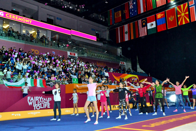 Bakıda keçirilən bədii gimnastika üzrə 37-ci Dünya Çempionatının təntənəli bağlanış mərasimi olub.Azərbaycan, Bakı, 22 sentyabr 2019