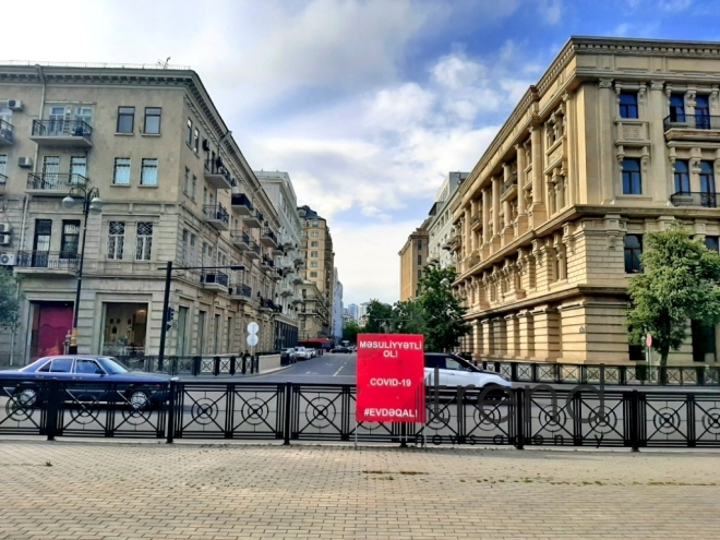 Bakı küçələri karantin dövründə.Azərbaycan Bakı 15  may 2020