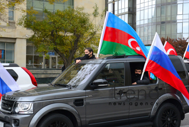 В Баку прошел автопробег по случаю освобождения Кельбаджара от армянской оккупации.Aзербайджан Баку 25 ноября 2020
