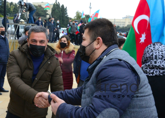 Laçın sakinləri Şəhidlər Xiyabanını ziyarət ediblər .Azərbaycan Bakı 1 dekabr  2020